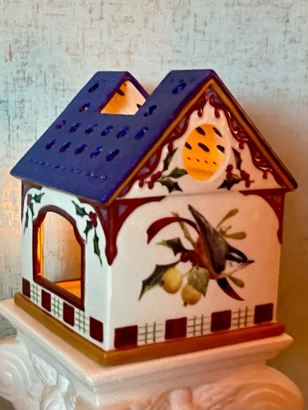 VINTAGE Lenox Winter Greetings Ceramic Votive Holder NUTHATCH BIRD EUC